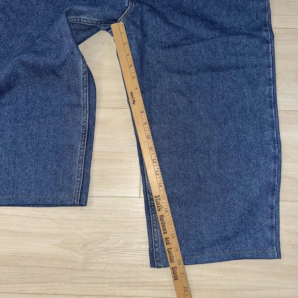 Vintage‎ Levi's 540 Jeans Signature Relaxed Fit Size 42x30 fits 42x20 NEW Capris